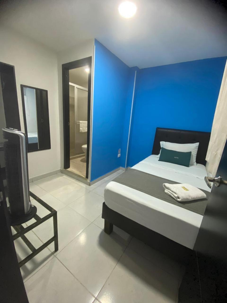 Hotel 9-25 Pereira Exterior photo